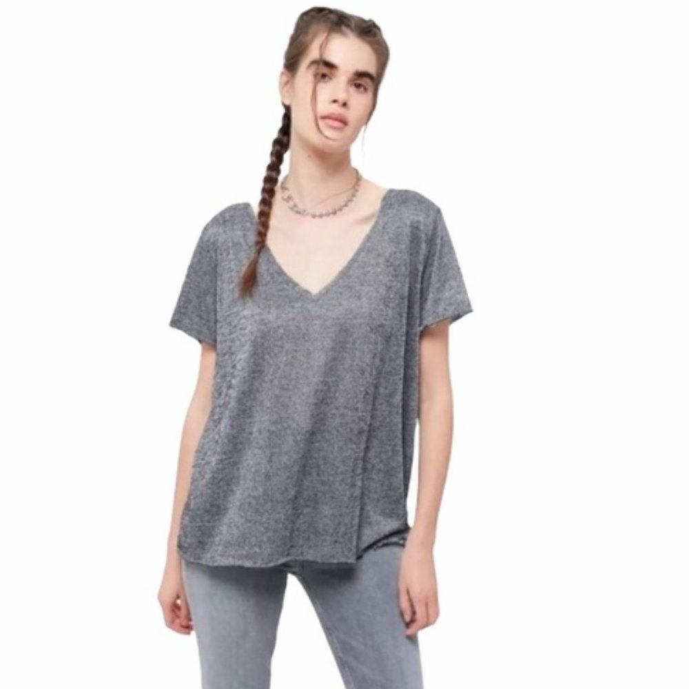 PROJECT SOCIAL T Urban Outfitters V-Neck Tee XS